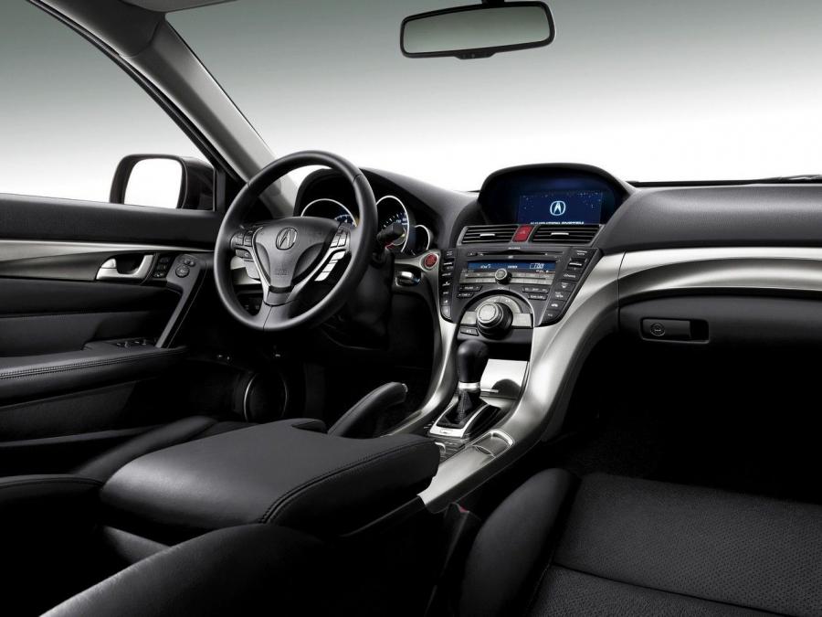 Интерьер Acura TL 2008 года  (фото 7 из 7)